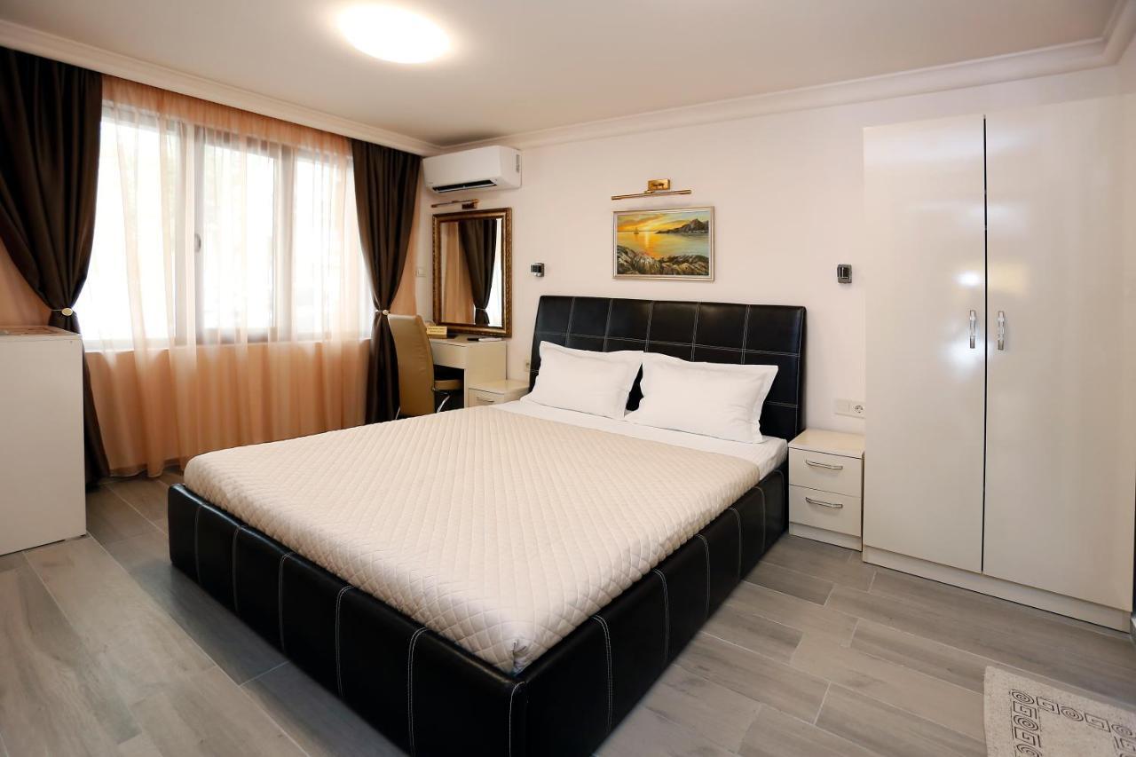 Deluxe 2 Studios City Center Burgas City Exterior foto