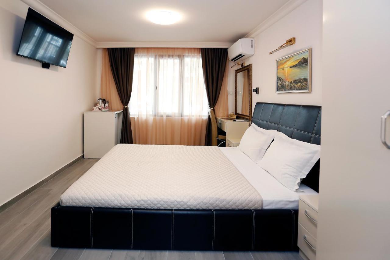 Deluxe 2 Studios City Center Burgas City Exterior foto